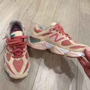 Women’s new balance sneakers